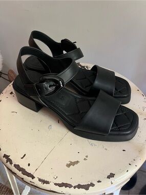 Dorian AEROSOLES strappy block heel sandals